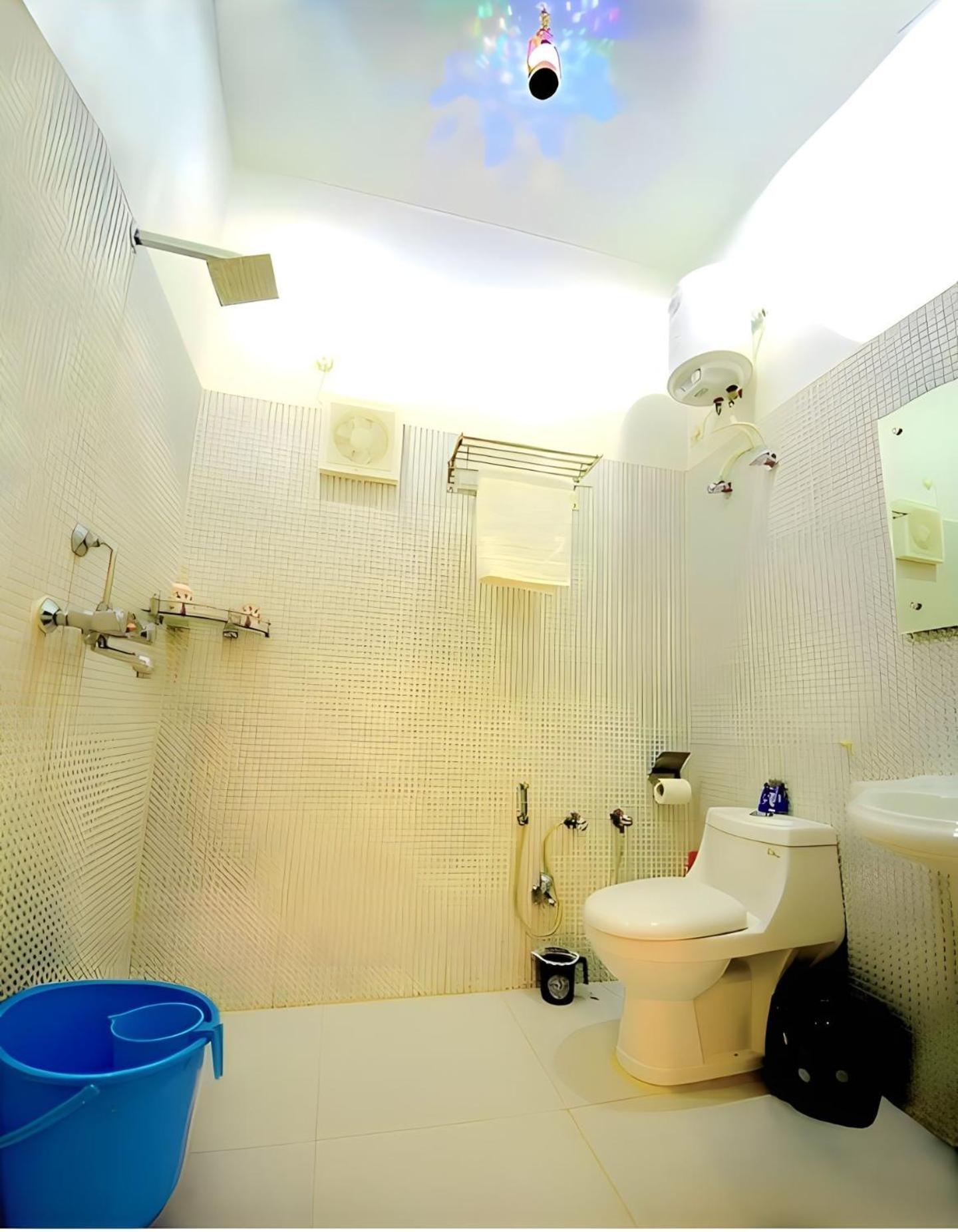 Taj Square A Luxurious Family Homestay آغْرا المظهر الخارجي الصورة